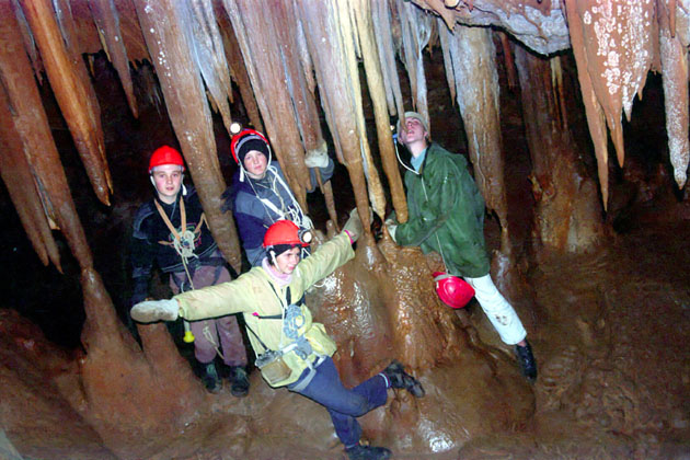  спелеологи,пещера Кристальная